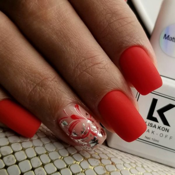 red-gel-polish-nails